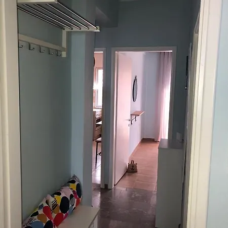 Marina's - Ciel Apartment *